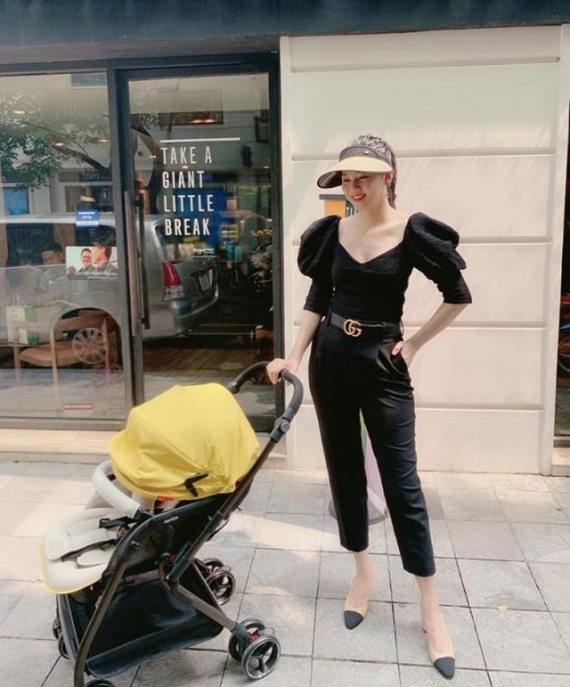 Á hậu Thanh Tú diện áo tắm khoe vóc dáng nuột nà sau khi sinh con - 4 Á hậu Thanh Tú diện áo tắm khoe vóc dáng nuột nà sau khi sinh con - 4