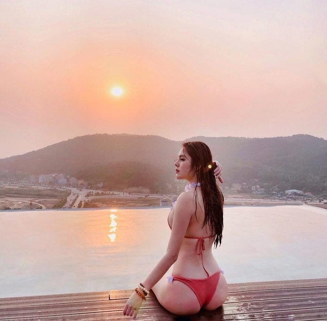 Hot girl đóng vai kẻ thứ ba” phim “Về nhà đi con” thi Hoa hậu - 4 Hot girl đóng vai kẻ thứ ba” phim “Về nhà đi con” thi Hoa hậu - 4
