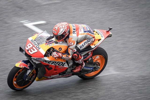 Chặng 15 MotoGP 2019: Marquez thắng ấn tượng trước Quartararo để vô địch thế giới - 2