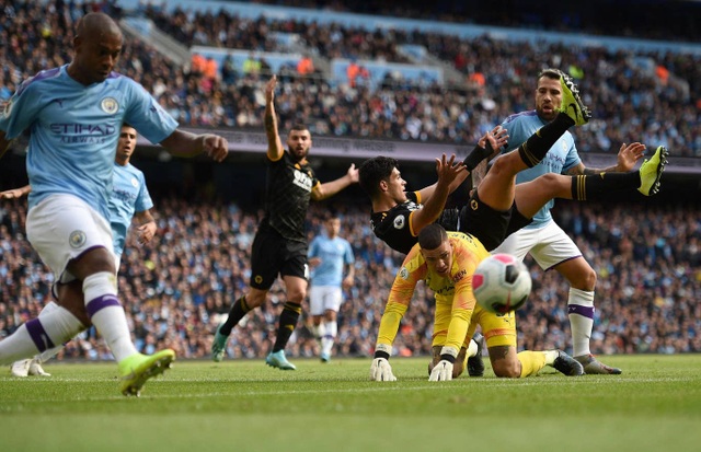 Những khoảnh khắc gục ngã của Man City trước Wolves tại Etihad - 7 Những khoảnh khắc gục ngã của Man City trước Wolves tại Etihad - 7