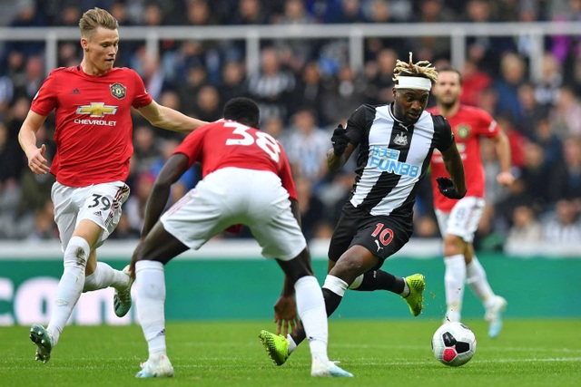 Man Utd đang đối mặt với cuộc chiến trụ hạng tại Premier League - 1 Man Utd đang đối mặt với cuộc chiến trụ hạng tại Premier League - 1