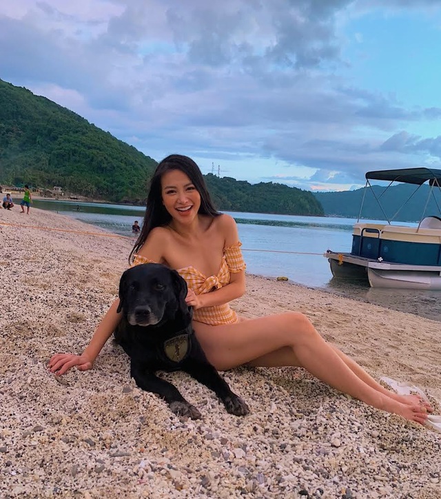 Phương Khánh diện áo tắm khoe đường cong quyến rũ trước ngày trao lại vương miện - 2 Phương Khánh diện áo tắm khoe đường cong quyến rũ trước ngày trao lại vương miện - 2