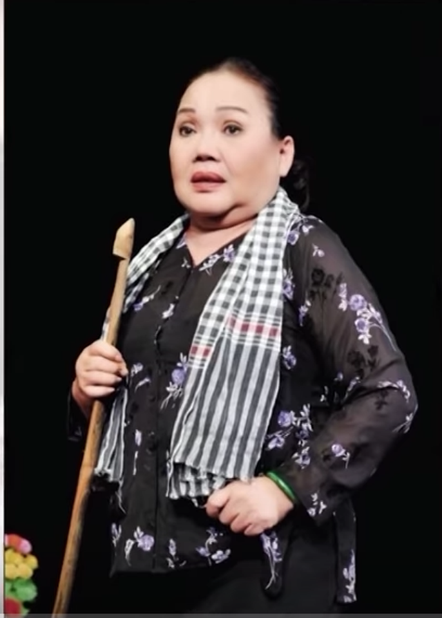 NSND Ngọc Giàu: “Tôi phải giấu chuyện chạy show vì sợ người ta cười” - Ảnh minh hoạ 4