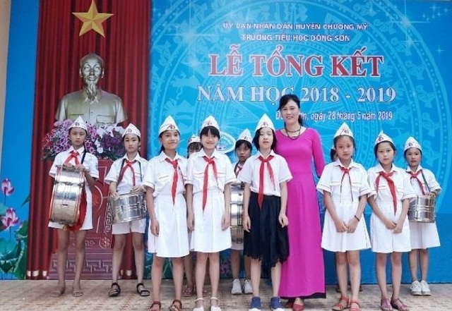 Tấm lòng nhân ái của cô giáo Hòa - 1 Tấm lòng nhân ái của cô giáo Hòa - 1