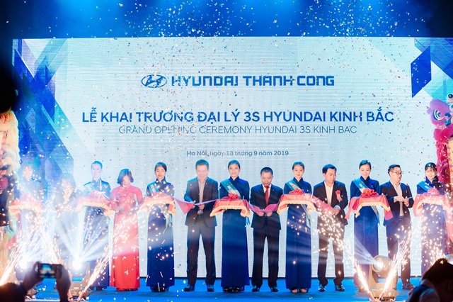 Xe thương mại Hyundai mở rộng hệ thống, tăng bảo hành 5 năm - 2