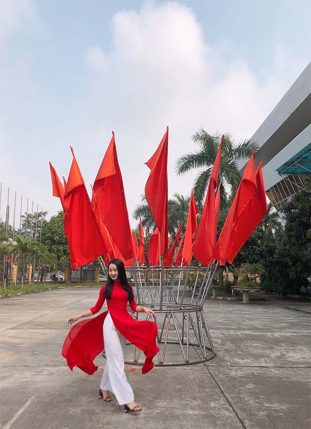 Phút trải lòng của cô giáo xinh như hot girl từng được dân mạng quan tâm - 3 Phút trải lòng của cô giáo xinh như hot girl từng được dân mạng quan tâm - 3