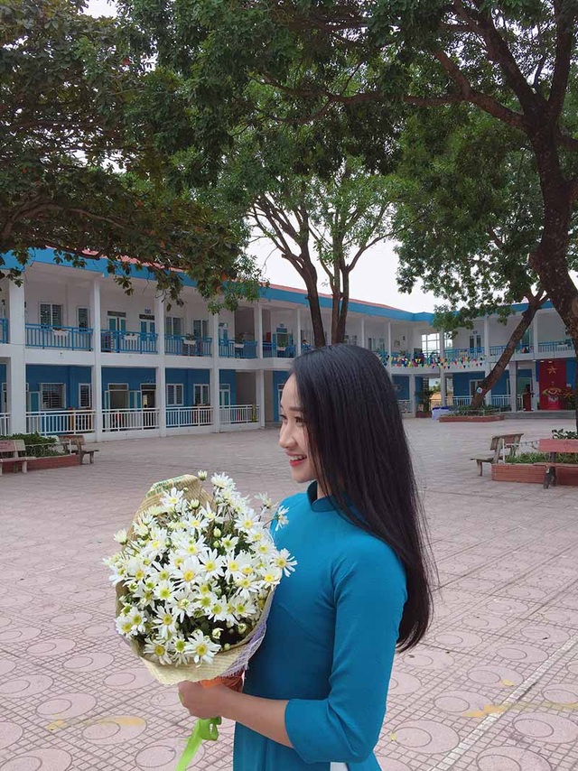 Phút trải lòng của cô giáo xinh như hot girl từng được dân mạng quan tâm - 4 Phút trải lòng của cô giáo xinh như hot girl từng được dân mạng quan tâm - 4
