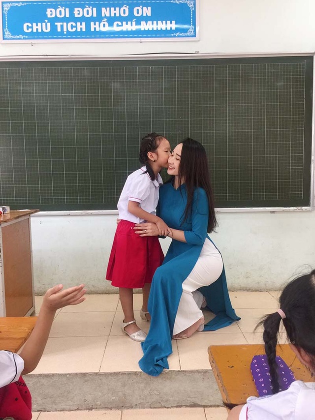 Phút trải lòng của cô giáo xinh như hot girl từng được dân mạng quan tâm - 5 Phút trải lòng của cô giáo xinh như hot girl từng được dân mạng quan tâm - 5