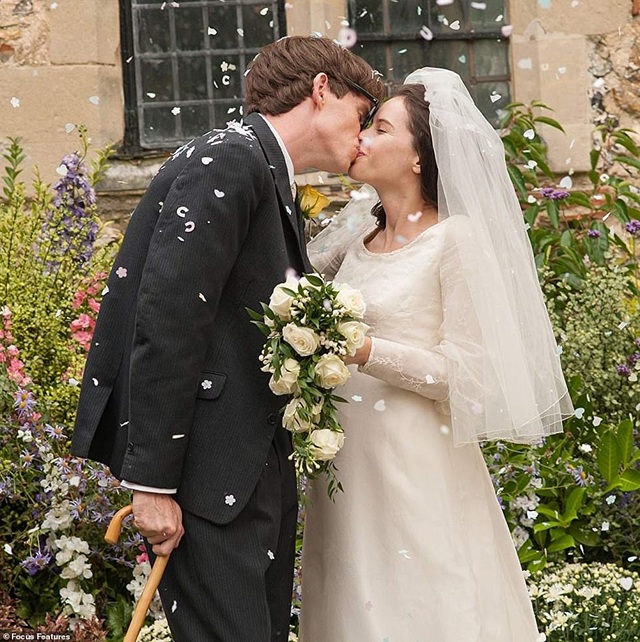 Cô gái Đan Mạch Eddie Redmayne thân thiết bên đồng nghiệp xinh đẹp - 6 Cô gái Đan Mạch Eddie Redmayne thân thiết bên đồng nghiệp xinh đẹp - 6