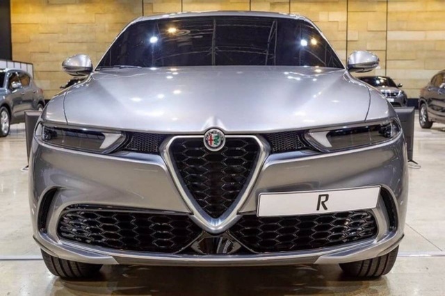 Lộ diện tân binh Alfa Romeo Tonale - Nhân tố mới trên thị trường SUV cỡ nhỏ - 2 Lộ diện tân binh Alfa Romeo Tonale - Nhân tố mới trên thị trường SUV cỡ nhỏ - 2