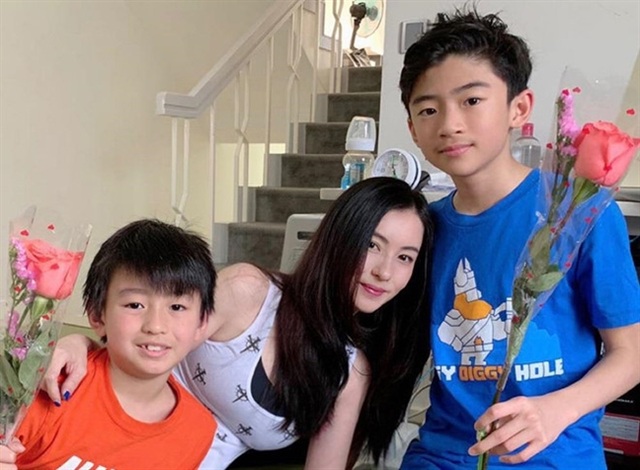 Lộ diện con trai thứ ba của Trương Bá Chi - 3 Lộ diện con trai thứ ba của Trương Bá Chi - 3