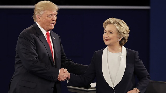Bà Clinton nhắn ông Trump: Đừng thách tôi - 1 Bà Clinton nhắn ông Trump: Đừng thách tôi - 1