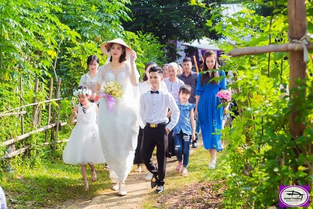 Đám cưới chú rể 1m4, cô dâu 1m94: Dân mạng nghi vấn cưới vì tiền, người trong cuộc lên tiếng - 3 Đám cưới chú rể 1m4, cô dâu 1m94: Dân mạng nghi vấn cưới vì tiền, người trong cuộc lên tiếng - 3