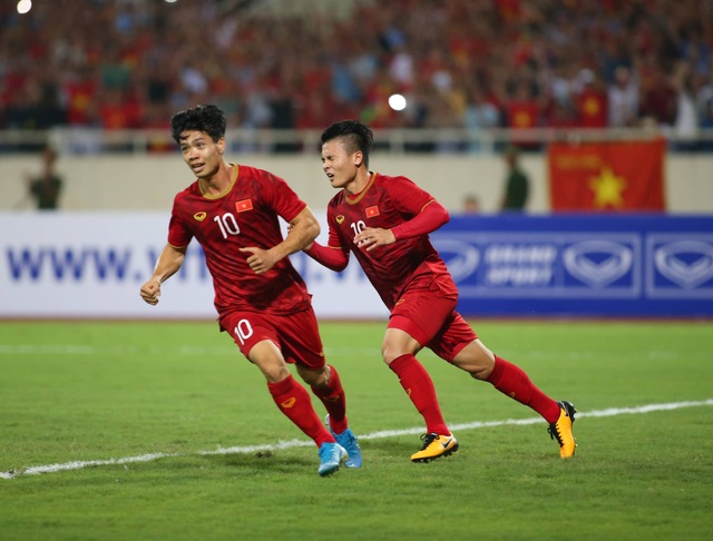 Việt Nam 1-0 Malaysia: Quang Hải ghi bàn đẳng cấp - 13