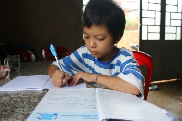 Kỳ diệu cô bé 10 tuổi chế ngự bệnh ung thư - 6 Kỳ diệu cô bé 10 tuổi chế ngự bệnh ung thư - 6