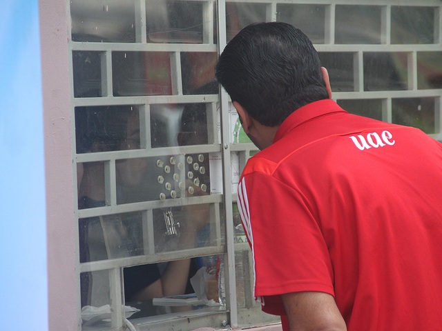 Thành viên đội U22 UAE ngạc nhiên với tình trạng phe vé - 11 Thành viên đội U22 UAE ngạc nhiên với tình trạng phe vé - 11