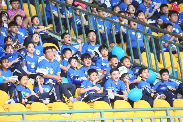 Những khoảnh khắc đẹp nhất mùa Giải bóng đá Thiếu niên U13 Yamaha Cup 2019 - 4 Những khoảnh khắc đẹp nhất mùa Giải bóng đá Thiếu niên U13 Yamaha Cup 2019 - 4