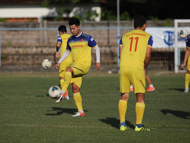 Tuấn Anh tập cùng bác sỹ Choi, HLV Park Hang Seo đăm chiêu - Ảnh minh hoạ 5