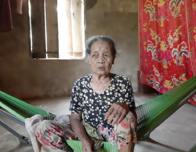 Đề nghị báo cáo vụ cụ già không còn sức lao động vẫn được tặng bò thoát nghèo - 1 Đề nghị báo cáo vụ cụ già không còn sức lao động vẫn được tặng bò thoát nghèo - 1