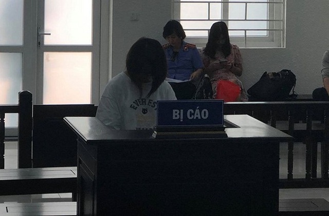 “Nữ quái” xinh đẹp và chiêu lừa bán vé máy bay, chiếm đoạt tiền tỷ - 2 “Nữ quái” xinh đẹp và chiêu lừa bán vé máy bay, chiếm đoạt tiền tỷ - 2