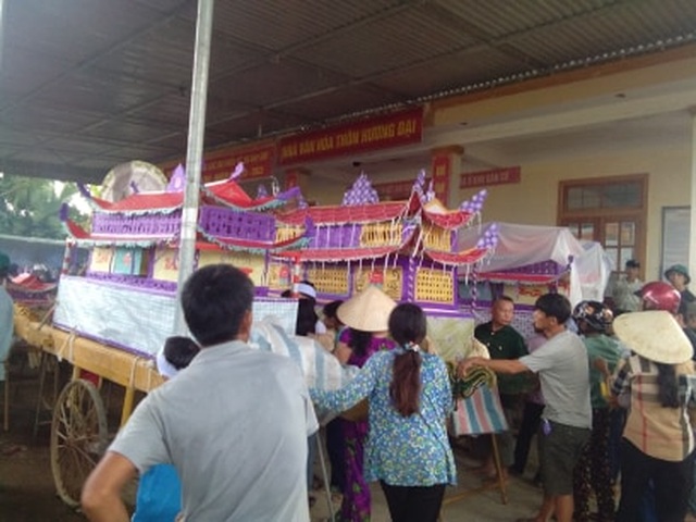 Ba học sinh đuối nước: Thôn Hương Đại chưa có ngày nào buồn đến thế! - 4 Ba học sinh đuối nước: Thôn Hương Đại chưa có ngày nào buồn đến thế! - 4