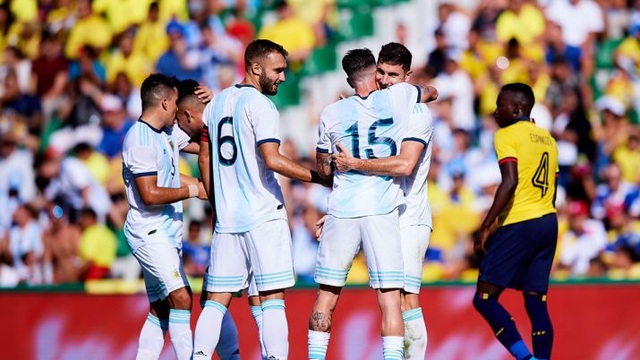 Vắng Messi, Argentina vẫn dội mưa bàn thắng vào lưới Ecuador - 2 Vắng Messi, Argentina vẫn dội mưa bàn thắng vào lưới Ecuador - 2