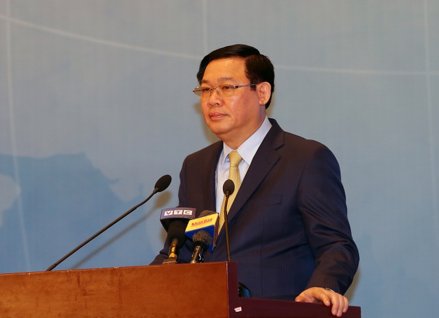 Phó Thủ tướng phê bình lãnh đạo Bộ Tài chính, TNMT “vắng mặt” tại Diễn đàn Kinh tế - 1 Phó Thủ tướng phê bình lãnh đạo Bộ Tài chính, TNMT “vắng mặt” tại Diễn đàn Kinh tế - 1