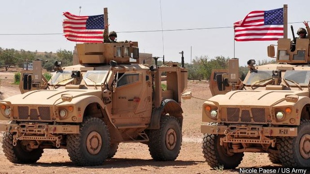 Mỹ rút binh sĩ cuối cùng, quân đội Thổ Nhĩ Kỳ tiến sâu vào Syria - 1 Mỹ rút binh sĩ cuối cùng, quân đội Thổ Nhĩ Kỳ tiến sâu vào Syria - 1