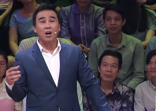 MC Quyền Linh: “Tôi từng phải đi bán bánh đúc, bánh lọt, rao khản cả cổ” - 2 MC Quyền Linh: “Tôi từng phải đi bán bánh đúc, bánh lọt, rao khản cả cổ” - 2