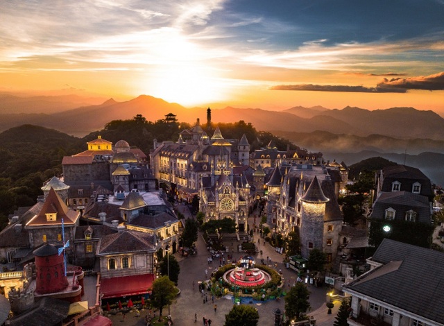 Sun World Ba Na Hills nhận giải thưởng “Công viên chủ đề hàng đầu Việt Nam” - 2 Sun World Ba Na Hills nhận giải thưởng “Công viên chủ đề hàng đầu Việt Nam” - 2