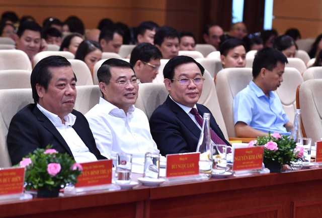Mỗi tháng xử lý 9,6 nghìn tỷ đồng nợ xấu; cổ phần hóa Agribank - 1 Mỗi tháng xử lý 9,6 nghìn tỷ đồng nợ xấu; cổ phần hóa Agribank - 1