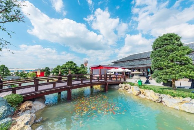 Ông Aoyagi Yoichiro, Hạ nghị sĩ Quốc Hội Nhật Bản: “Kỳ quan” tại Vinhomes Smart City là của hiếm ngay cả với Nhật Bản” - 2 Ông Aoyagi Yoichiro, Hạ nghị sĩ Quốc Hội Nhật Bản: “Kỳ quan” tại Vinhomes Smart City là của hiếm ngay cả với Nhật Bản” - 2