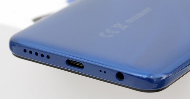 Thế Giới Di Động độc quyền smartphone pin khủng 5,000mAh, sạc nhanh, giá chưa đến 3 triệu - 2 Thế Giới Di Động độc quyền smartphone pin khủng 5,000mAh, sạc nhanh, giá chưa đến 3 triệu - 2