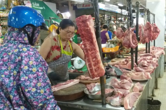 Lên kịch bản “hạ nhiệt” giá thịt lợn, tính phương án nhập khẩu thịt nước ngoài - 1 Lên kịch bản “hạ nhiệt” giá thịt lợn, tính phương án nhập khẩu thịt nước ngoài - 1