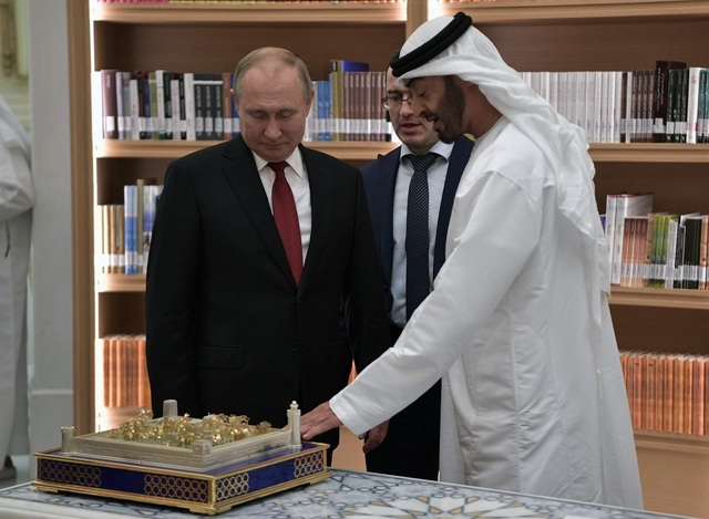 Ông Putin được chào đón hoành tráng chưa từng có tại UAE - 3 Ông Putin được chào đón hoành tráng chưa từng có tại UAE - 3