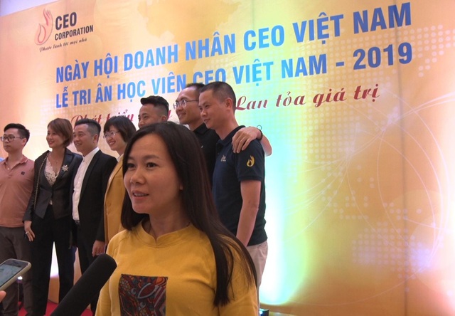 Học viên tri ân giảng viên Học viện CEO Việt Nam - 3 Học viên tri ân giảng viên Học viện CEO Việt Nam - 3