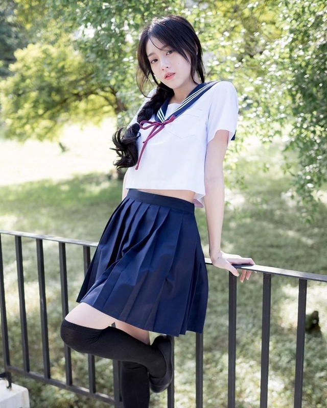 Hot girl Thái Lan quyến rũ hơn khi đổi style không mặc đồng phục - 14 Hot girl Thái Lan quyến rũ hơn khi đổi style không mặc đồng phục - 14