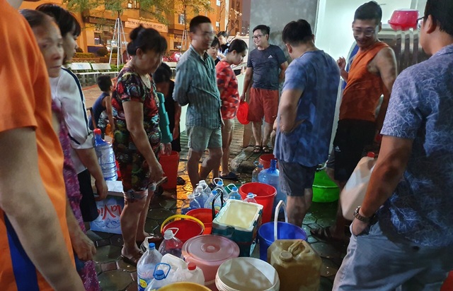 UBND TP Hà Nội: Người dân có thể dùng nước sạch sông Đà ăn uống - 1