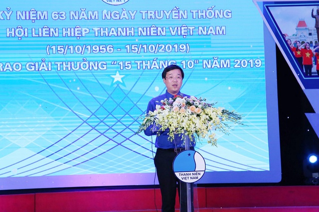 Đặt thanh niên ở vị trí trung tâm trong bồi dưỡng và phát huy nhân tố con người - 3 Đặt thanh niên ở vị trí trung tâm trong bồi dưỡng và phát huy nhân tố con người - 3