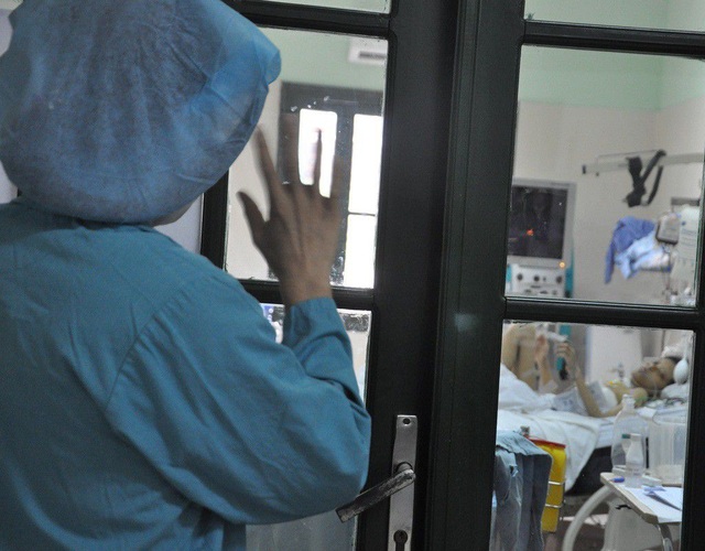 Chàng thanh niên siêu còi và hành trình nằm viện 300 ngày nhiều lần chết đi sống lại - 2 Chàng thanh niên siêu còi và hành trình nằm viện 300 ngày nhiều lần chết đi sống lại - 2