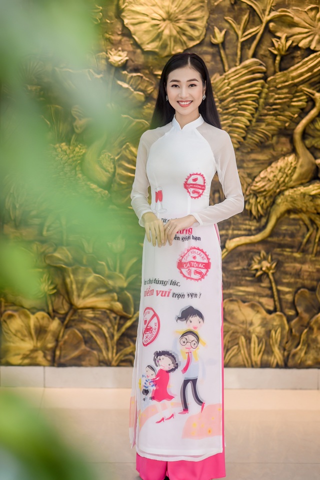 Hoa hậu Ngọc Hân tiết lộ mỹ nhân một thời của VTV chuẩn bị kết hôn - 2 Hoa hậu Ngọc Hân tiết lộ mỹ nhân một thời của VTV chuẩn bị kết hôn - 2