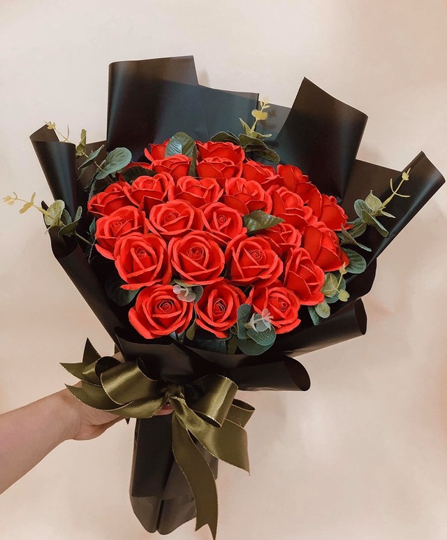 Bán hoa tự gấp lãi 30 triệu đồng mùa kinh doanh 20/10 - 3 Bán hoa tự gấp lãi 30 triệu đồng mùa kinh doanh 20/10 - 3