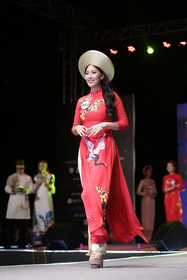 Nữ sinh năm thứ nhất đăng quang Hoa khôi ĐH Hà Nội 2019 - 10 Nữ sinh năm thứ nhất đăng quang Hoa khôi ĐH Hà Nội 2019 - 10