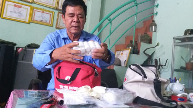 Đội xe ôm cứu thương dưới chân đèo Hải Vân - 2 Đội xe ôm cứu thương dưới chân đèo Hải Vân - 2