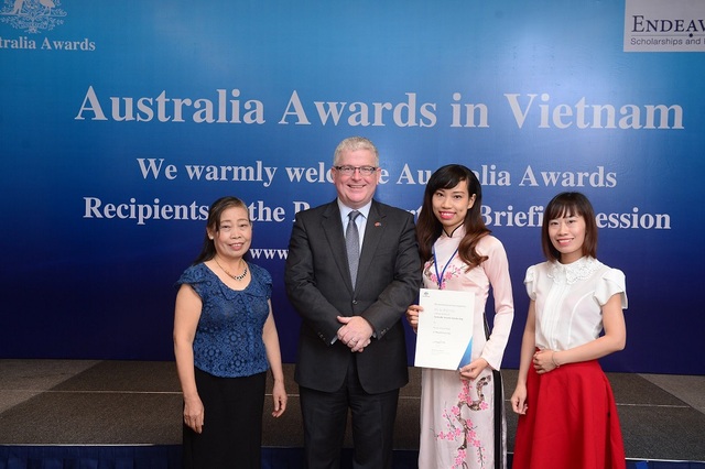 Nữ thạc sĩ trẻ Việt tại Australia với ước mơ đóng góp nhiều hơn cho cộng đồng - 1 Nữ thạc sĩ trẻ Việt tại Australia với ước mơ đóng góp nhiều hơn cho cộng đồng - 1