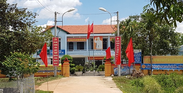 Bí thư kiêm Chủ tịch xã chỉ đạo “gọt chết” cây của dân tiếp tục mắc sai phạm! - 1 Bí thư kiêm Chủ tịch xã chỉ đạo “gọt chết” cây của dân tiếp tục mắc sai phạm! - 1