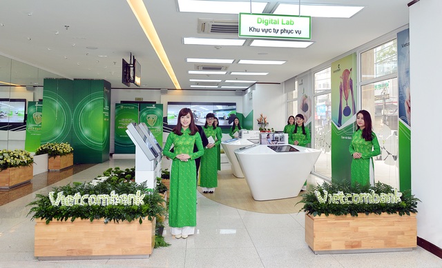 Đảng bộ Vietcombank đẩy mạnh nghiên cứu khoa học, đổi mới và sáng tạo để nâng cao hiệu quả hoạt động - 2 Đảng bộ Vietcombank đẩy mạnh nghiên cứu khoa học, đổi mới và sáng tạo để nâng cao hiệu quả hoạt động - 2