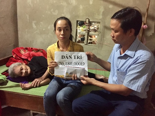Người mẹ nằm liệt giường nhận niềm vui bất ngờ đúng ngày Phụ nữ Việt Nam - 1 Người mẹ nằm liệt giường nhận niềm vui bất ngờ đúng ngày Phụ nữ Việt Nam - 1