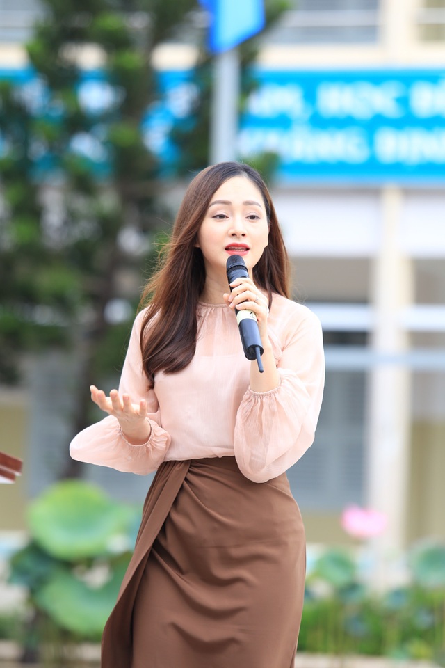 Lan Phương kể quá khứ bị quấy rối, bày tỏ phụ nữ cần được bảo vệ - 6 Lan Phương kể quá khứ bị quấy rối, bày tỏ phụ nữ cần được bảo vệ - 6