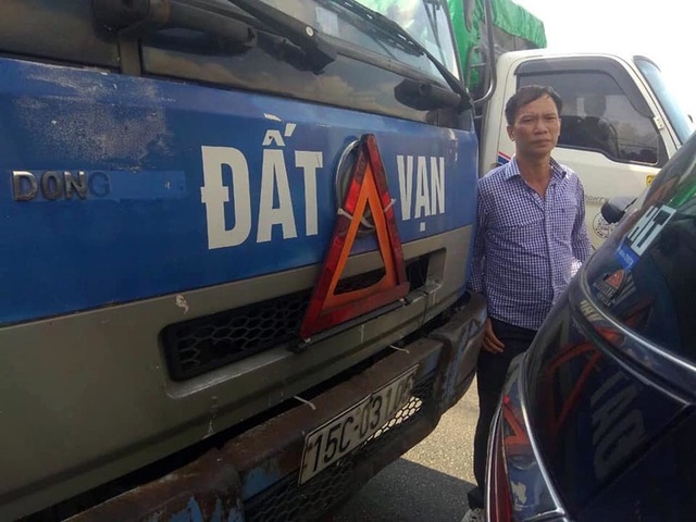 Tài xế Vĩnh Phúc đăng tin tìm người gây tai nạn để trả lại 12 triệu đồng - 1 Tài xế Vĩnh Phúc đăng tin tìm người gây tai nạn để trả lại 12 triệu đồng - 1